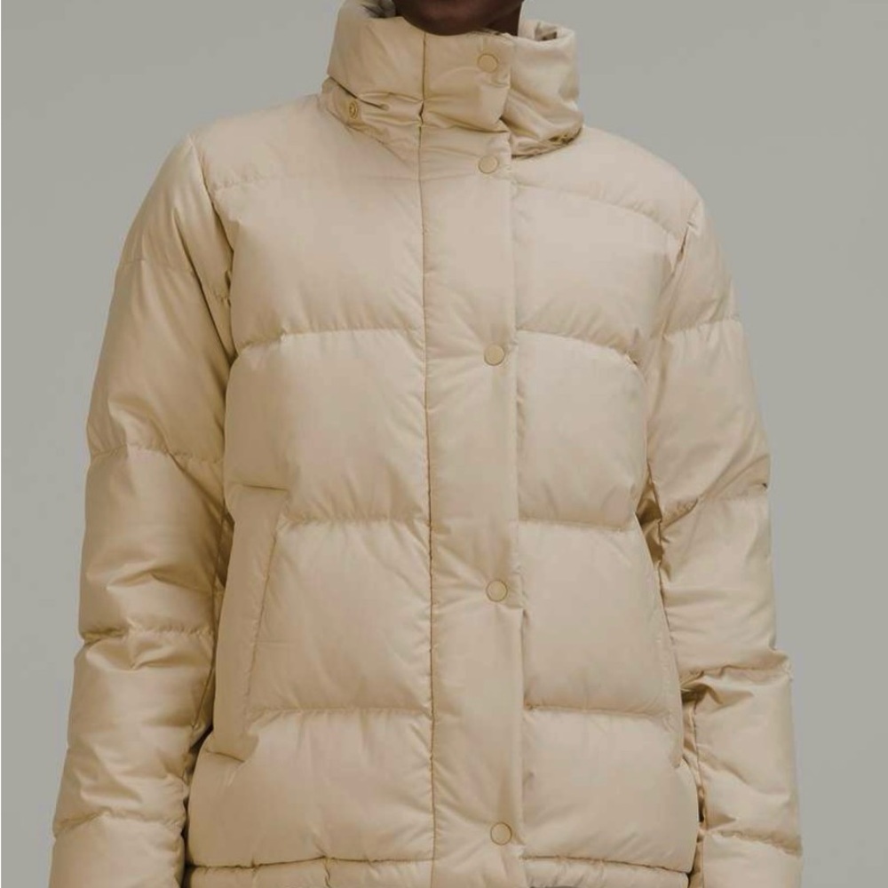 Lululemon Wunder Puff Jacket - size 4, Trench (Tan), Puffer, Removable Hood